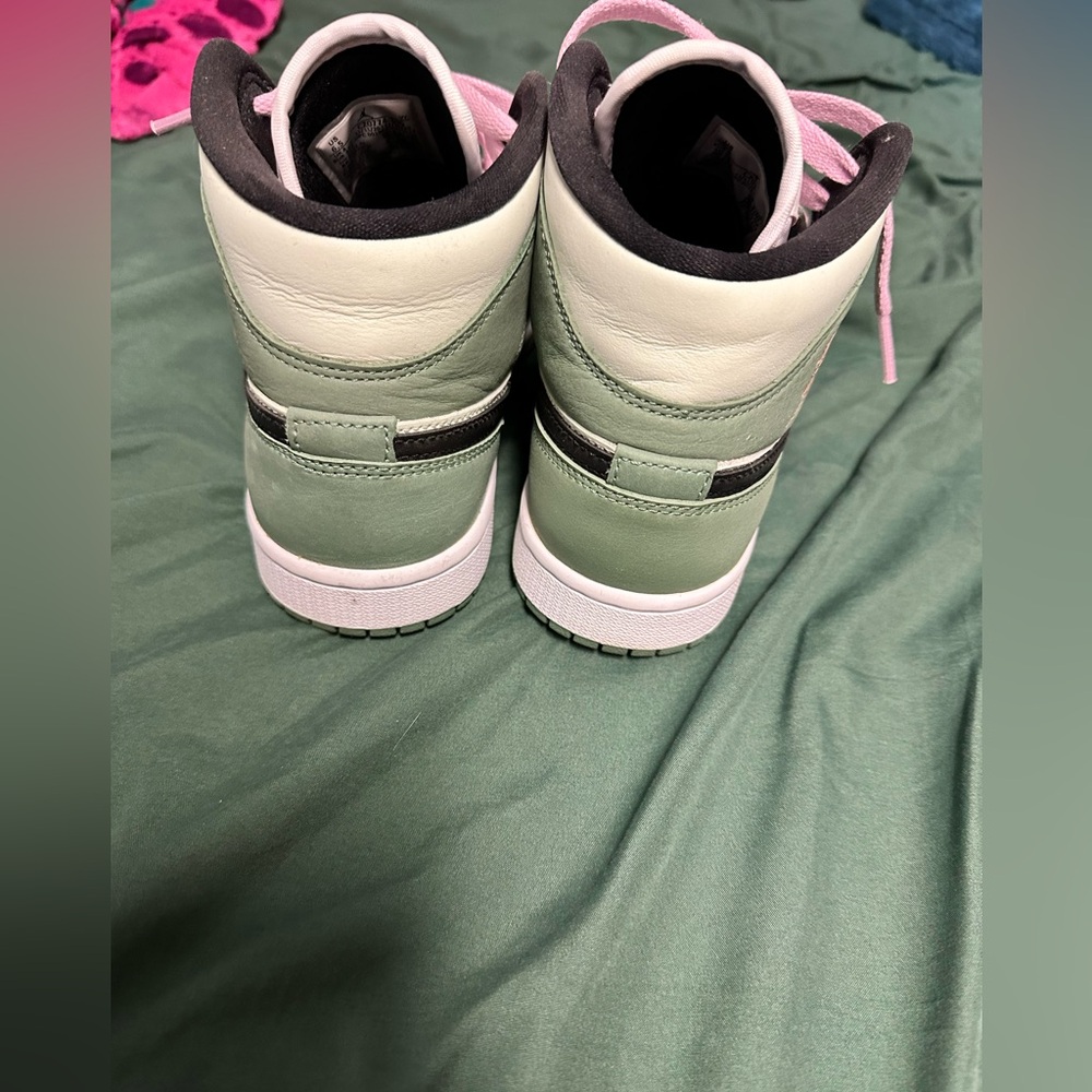 Air Jordan Mid SE Dutch Green - Picture 4 of 7
